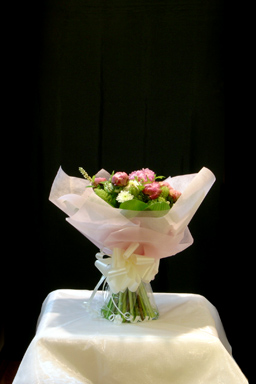 芍薬のブーケ　Paeonia Lactiflora hand-tied bouquet